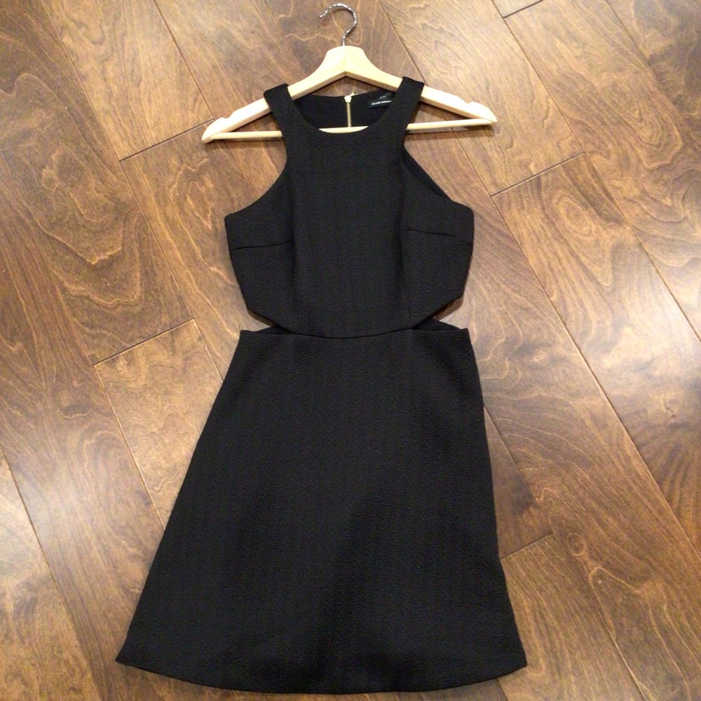 Elegant Black Sleeveless Dress